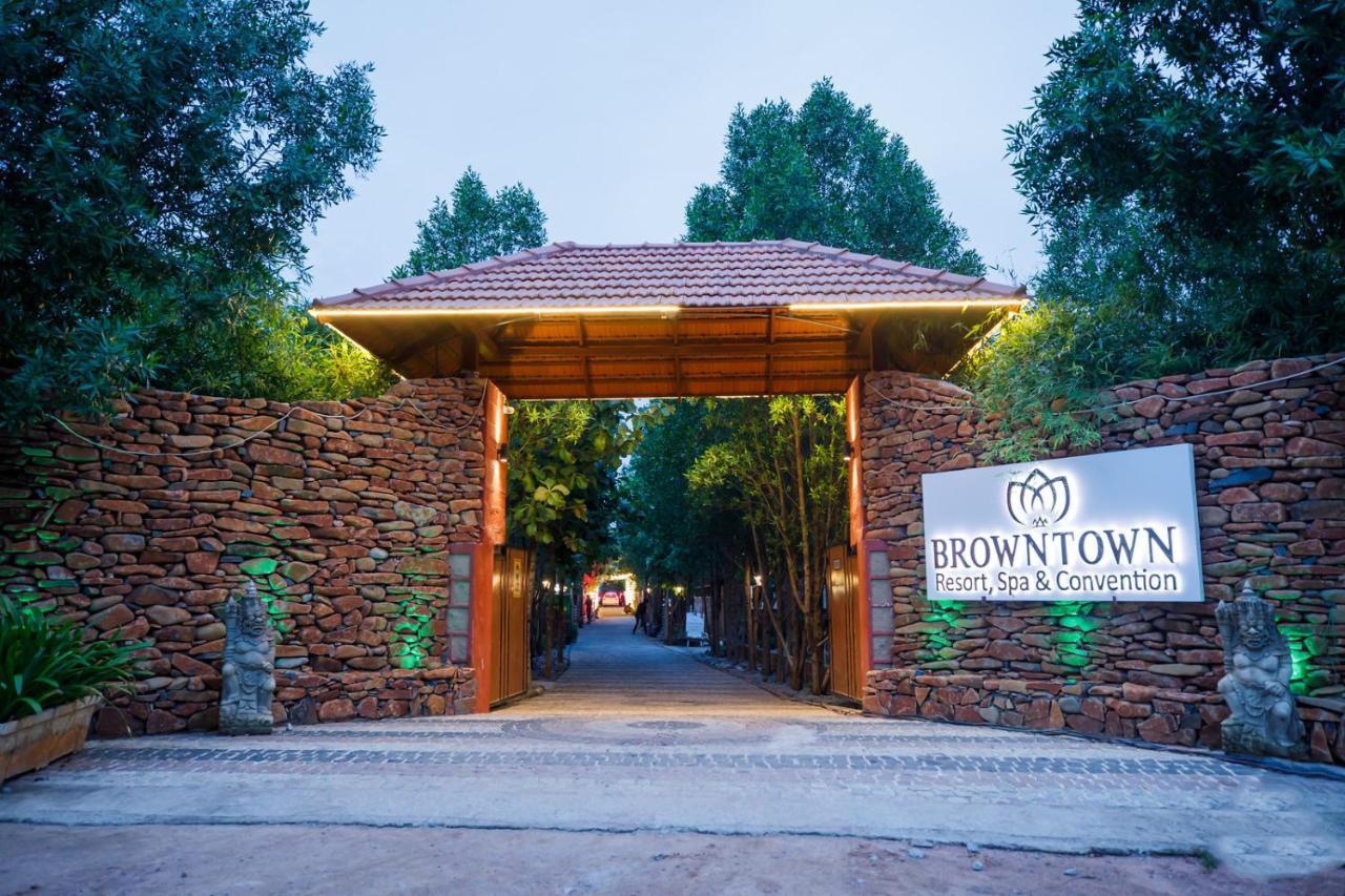 Brown Town Resort & Spa Hajdarabad Zewnętrze zdjęcie