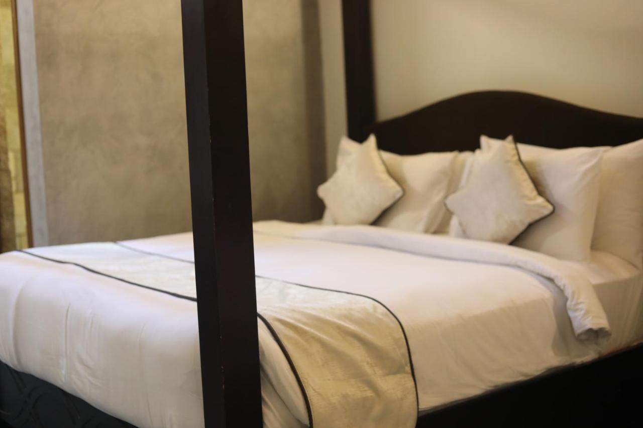 Brown Town Resort & Spa Hajdarabad Zewnętrze zdjęcie
